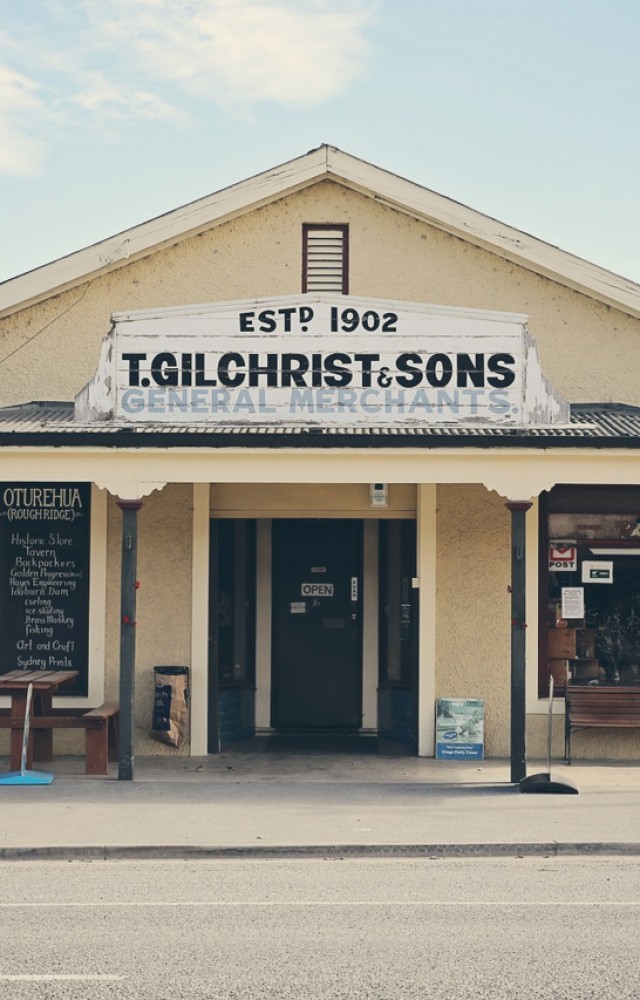 etc oturehua tavern 12