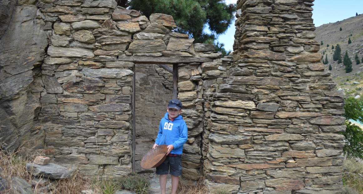 Clutha River Cruises Roxburgh Gorge Heritage Cruise Doctors Point Cottage
