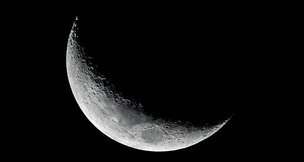 Crescent Moon   Paul Bishop, Naseby Night Sky Tours